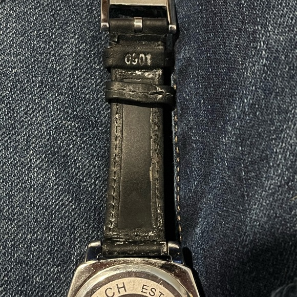 Ladies sterling silver authentic coach watch - Picture 5 of 8